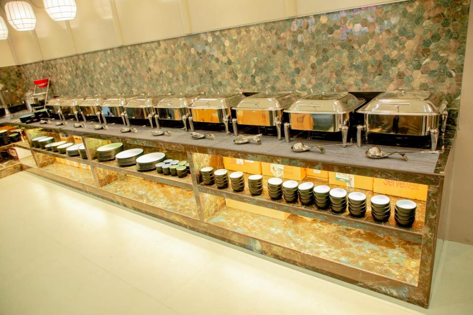 Narayani Executive Hotel Tuljapur ภายนอก รูปภาพ